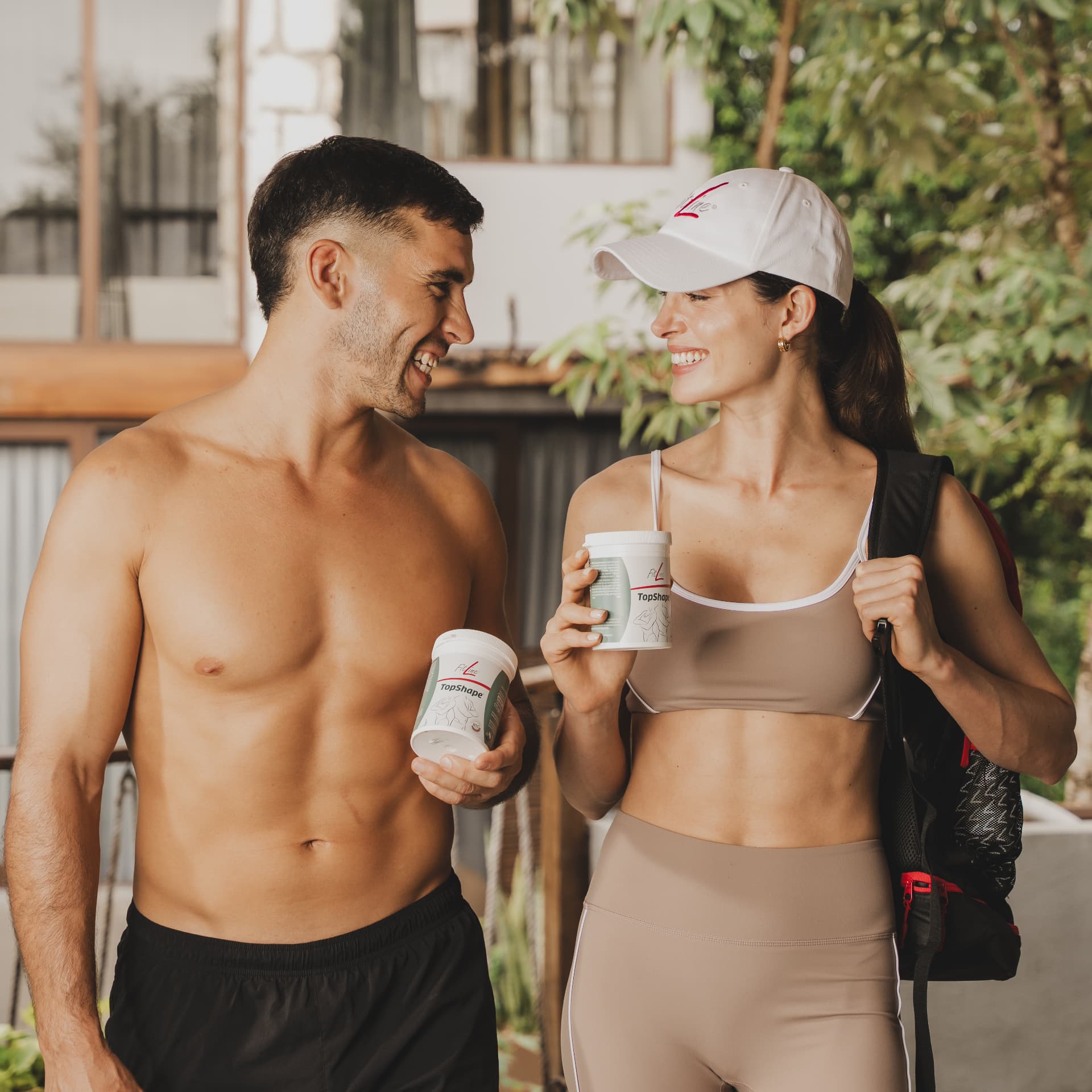 Sportief koppel met FitLine TopShape na het trainen