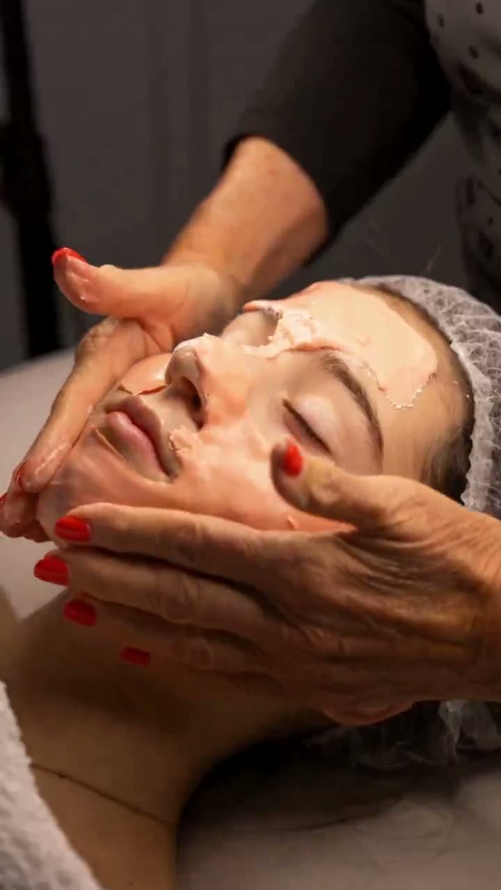 Promotievideo Cosmetix Salon — huidverbetering