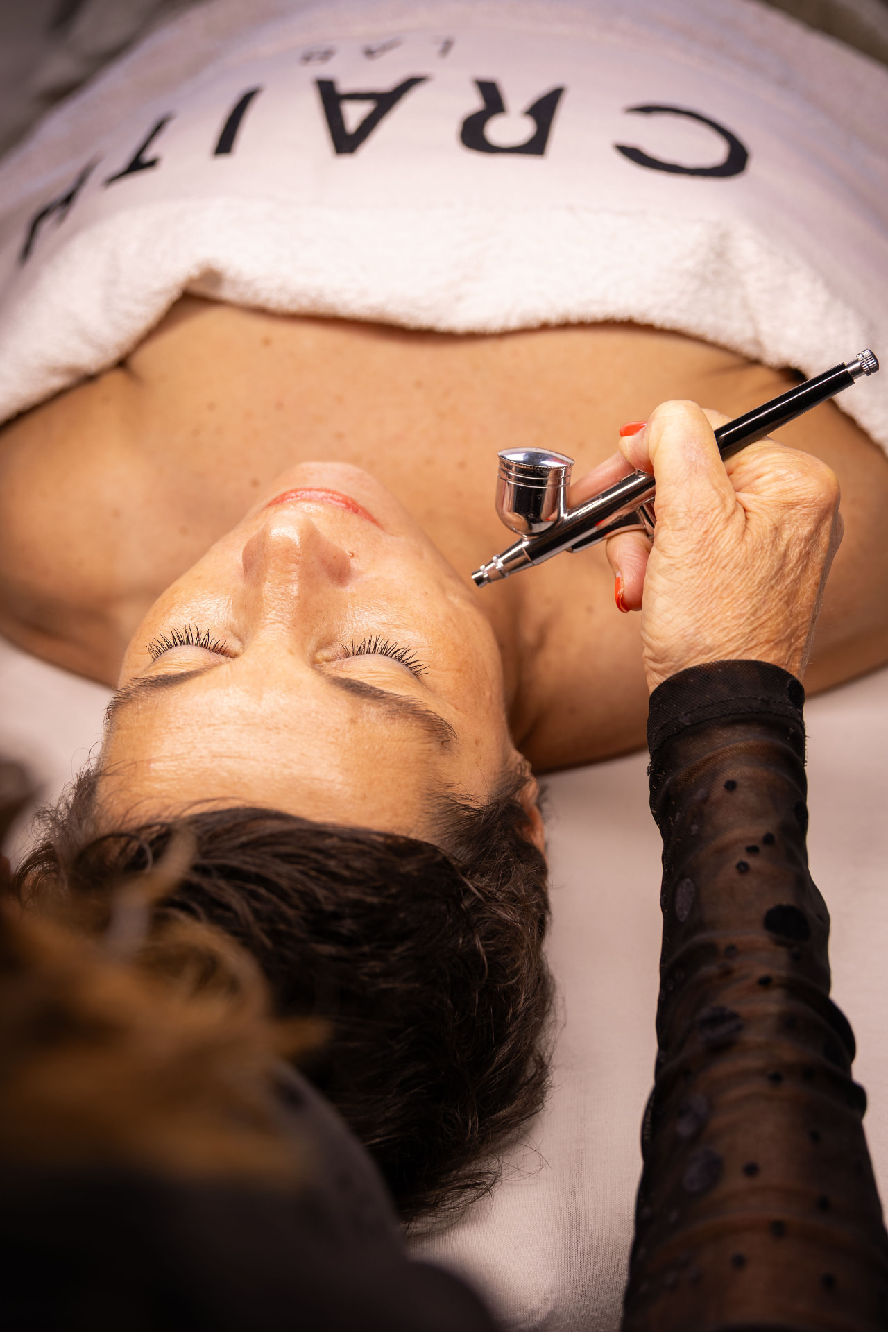 Oxygen Boost-behandeling van bovenaf bij Cosmetix Salon in Geleen